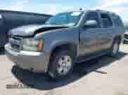 2008 Chevrolet Tahoe 2LT с VIN 1GNFC13028R127513, выставлен на аукционе IAAI как лот 42260601 с пробегом 139 491 миль миль и . История ставок и продаж доступна на DreamBid. Изображение 2.