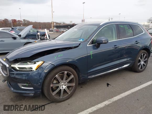 ✅ 2018 Volvo XC60 Inscription • VIN: YV4A22RL9J1042389 • Lot: 43665707. Listed on IAAI with 75,177 mi. Free auction sales archive from the USA and detailed vehicle history report at DreamBid. Image 18.