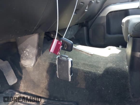 ✅ 2015 Chevrolet Silverado 2500HD LT • VIN: 1GC1KVE8XFF117049 • Lot: 42800240. Listed on IAAI with 375,598 mi. Free auction sales archive from the USA and detailed vehicle history report at DreamBid. Image 11.