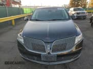 ✅ 2016 Lincoln MKT EcoBoost • VIN: 2LMHJ5AT6GBL02505 • Lot: 94279325. Wystawiony na Copart z przebiegiem 134 403 mil. Bezpłatny archiwum sprzedaży aukcyjnych z USA i szczegółowy raport historii pojazdu na DreamBid. Zdjęcie 5.