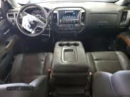 ✅ 2018 Chevrolet Silverado 1500 LTZ • VIN: 3GCUKSER5JG384661 • Lot: 60761685. Wystawiony na Copart z przebiegiem 93 325 mil. Bezpłatny archiwum sprzedaży aukcyjnych z USA i szczegółowy raport historii pojazdu na DreamBid. Zdjęcie 8.