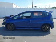 ✅ 2013 Honda Fit Sport • VIN: JHMGE8H52DC021210 • Лот: 43487361. Опубликован ранее на IAAI с пробегом 215 312 миль. Бесплатный доступ к архиву аукционных продаж из США и подробный отчёт об истории автомобиля на DreamBid. Изображение 14.