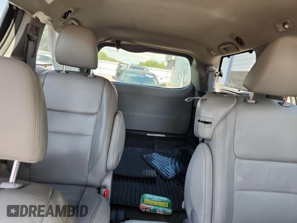 ✅ 2017 Toyota Sienna XLE Premium • VIN: 5TDYZ3DC6HS807002 • Лот: 64998935. Опубликован ранее на Copart с пробегом 178 604 миль. Бесплатный доступ к архиву аукционных продаж из США и подробный отчёт об истории автомобиля на DreamBid. Изображение 10.