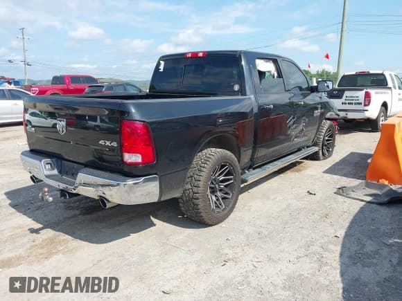 ✅ 2018 Ram 1500 Big Horn • VIN: 3C6RR7LT8JG130740 • Lot: 42822308. Wystawiony na IAAI z przebiegiem 103 758 mil. Bezpłatny archiwum sprzedaży aukcyjnych z USA i szczegółowy raport historii pojazdu na DreamBid. Zdjęcie 4.