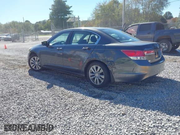 ✅ 2011 Honda Accord EX • VIN: 1HGCP2F75BA006996 • Lot: 43494617. Listed on IAAI with 180,218 mi. Free auction sales archive from the USA and detailed vehicle history report at DreamBid. Image 3.
