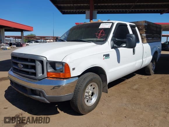 ✅ 1999 Ford F-250 XL • VIN: 1FTNX20LXXEB16018 • Lot: 43290812. Listed on IAAI with 296,736 mi. Free auction sales archive from the USA and detailed vehicle history report at DreamBid. Image 2.