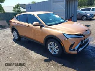 ✅ 2024 Buick Envista Preferred • VIN: KL47LAE26RB075285 • Lot: 43135120. Wystawiony na IAAI z przebiegiem 9 942 mil. Bezpłatny archiwum sprzedaży aukcyjnych z USA i szczegółowy raport historii pojazdu na DreamBid. Zdjęcie 1.