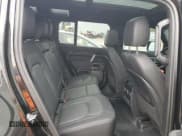 ✅ 2024 Land Rover Defender X-Dynamic SE • VIN: SALE27EU4R2341772 • Lot: 68953165. Wystawiony na Copart z przebiegiem 11 523 mil. Bezpłatny archiwum sprzedaży aukcyjnych z USA i szczegółowy raport historii pojazdu na DreamBid. Zdjęcie 11.