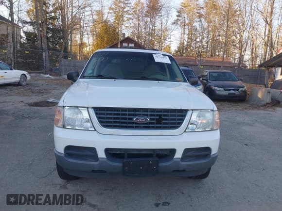 ✅ 2002 Ford Explorer XLT • VIN: 1FMDU73E12ZA10584 • Lot: 41299290. Wystawiony na IAAI z przebiegiem 95 775 mil. Bezpłatny archiwum sprzedaży aukcyjnych z USA i szczegółowy raport historii pojazdu na DreamBid. Zdjęcie 13.