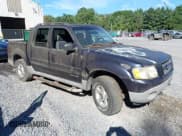 ✅ 2001 Ford Explorer Sport Trac • VIN: 1FMZU77E71UB28117 • Lot: 43004951. Wystawiony na IAAI z przebiegiem 108 151 mil. Bezpłatny archiwum sprzedaży aukcyjnych z USA i szczegółowy raport historii pojazdu na DreamBid. Zdjęcie 1.