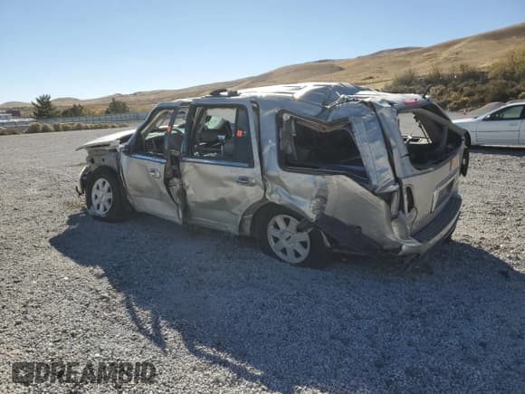 ✅ 2005 Lincoln Navigator Luxury • VIN: 5LMFU28515LJ09835 • Лот: 82638615. Опубликован ранее на Copart с пробегом Не указан. Бесплатный доступ к архиву аукционных продаж из США и подробный отчёт об истории автомобиля на DreamBid. Изображение 2.