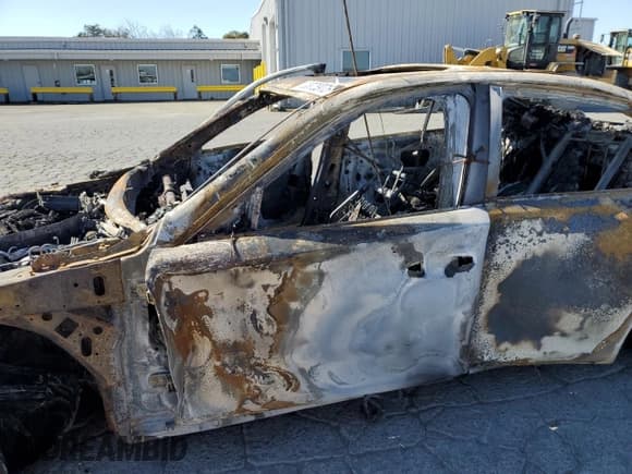 ✅ 2023 Infiniti Q50 Luxe • VIN: JN1EV7BP7PM510796 • Lot: 70878975. Wystawiony na Copart z przebiegiem Nie podano. Bezpłatny archiwum sprzedaży aukcyjnych z USA i szczegółowy raport historii pojazdu na DreamBid. Zdjęcie 7.