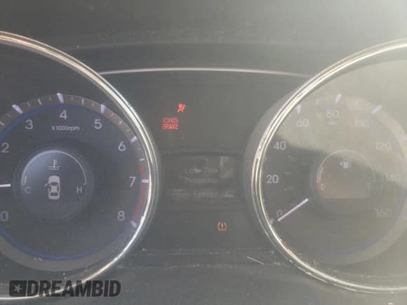 ✅ 2011 Hyundai Sonata GLS • VIN: 5NPEB4AC3BH056701 • Lot: 72858264. Listed on Copart with 139,588 mi. Free auction sales archive from the USA and detailed vehicle history report at DreamBid. Image 9.