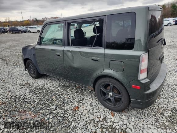 ✅ 2005 Scion xB • VIN: JTLKT324754004620 • Lot: 92168245. Wystawiony na Copart z przebiegiem 167 091 mil. Bezpłatny archiwum sprzedaży aukcyjnych z USA i szczegółowy raport historii pojazdu na DreamBid. Zdjęcie 2.