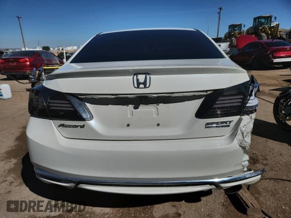 ✅ 2017 Honda Accord Sport SE • VIN: 1HGCR2F17HA159541 • Лот: 85586565. Опубликован ранее на Copart с пробегом 117 453 миль. Бесплатный доступ к архиву аукционных продаж из США и подробный отчёт об истории автомобиля на DreamBid. Изображение 6.