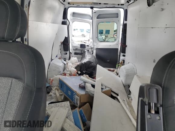 ✅ 2021 Ram ProMaster Cargo • VIN: 3C6LRVDG0ME570074 • Lot: 62331065. Listed on Copart with 36,640 mi. Free auction sales archive from the USA and detailed vehicle history report at DreamBid. Image 10.