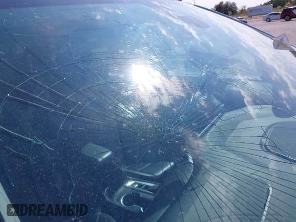 ✅ 2019 Chevrolet Equinox Premier • VIN: 3GNAXNEVXKS556983 • Lot: 43493927. Wystawiony na IAAI z przebiegiem 98 236 mil. Bezpłatny archiwum sprzedaży aukcyjnych z USA i szczegółowy raport historii pojazdu na DreamBid. Zdjęcie 17.