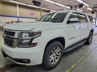 ✅ 2019 Chevrolet Suburban LT • VIN: 1GNSKHKC3KR293097 • Лот: 93285365. Опубликован ранее на Copart с пробегом 269 503 миль. Бесплатный доступ к архиву аукционных продаж из США и подробный отчёт об истории автомобиля на DreamBid. Изображение 1.