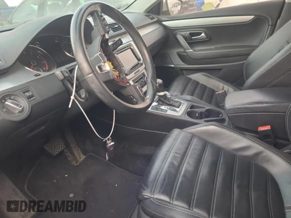 ✅ 2009 Volkswagen CC 4Motion • VIN: WVWGU73C29E548552 • Lot: 38075104. Wystawiony na Copart z przebiegiem 123 781 mil. Bezpłatny archiwum sprzedaży aukcyjnych z USA i szczegółowy raport historii pojazdu na DreamBid. Zdjęcie 7.