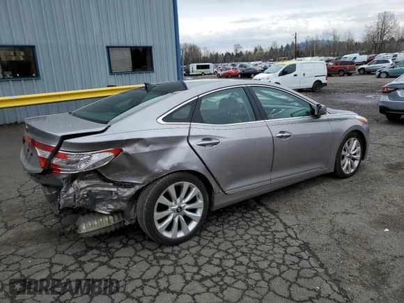 ✅ 2013 Hyundai Azera • VIN: KMHFH4JG0DA328620 • Lot: 48731105. Wystawiony na Copart z przebiegiem 89 940 mil mil. Skorzystaj z bezpłatnego archiwum sprzedaży aukcyjnych z USA i zobacz szczegółowy raport historii pojazdu na DreamBid. Zdjęcie 3.
