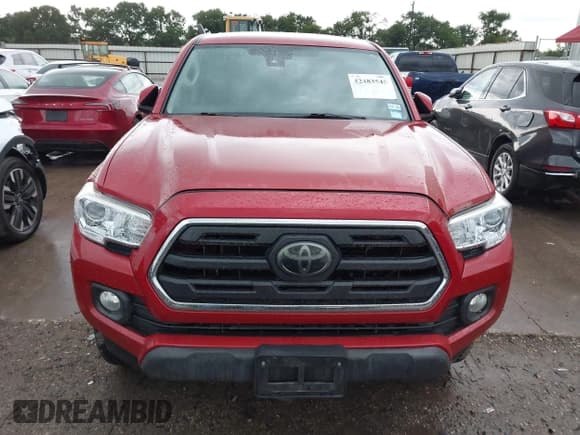 ✅ 2018 Toyota Tacoma SR5 • VIN: 3TMAZ5CNXJM067735 • Лот: 42483545. Опубликован ранее на IAAI с пробегом 112 742 миль. Бесплатный доступ к архиву аукционных продаж из США и подробный отчёт об истории автомобиля на DreamBid. Изображение 12.
