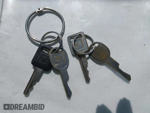 ✅ 1994 Oldsmobile Bravada • VIN: 1GHDT13W8R2705851 • Lot: 42182780. Wystawiony na IAAI z przebiegiem 234 315 mil. Bezpłatny archiwum sprzedaży aukcyjnych z USA i szczegółowy raport historii pojazdu na DreamBid. Zdjęcie 11.