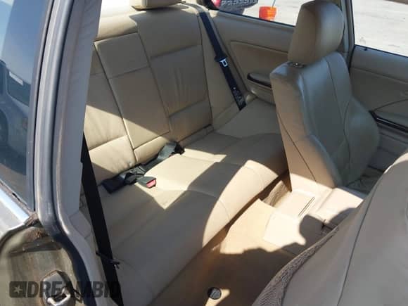 2006 BMW 3 Series 325Ci с VIN WBABD33466PM51119, выставлен на аукционе IAAI как лот 42607399 с пробегом 154 781 миль миль и . История ставок и продаж доступна на DreamBid. Изображение 8.