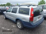 ✅ 2004 Volvo V70 XC Cross Country • VIN: YV1SZ59H741125883 • Lot: 42737957. Wystawiony na IAAI z przebiegiem Nie podano. Bezpłatny archiwum sprzedaży aukcyjnych z USA i szczegółowy raport historii pojazdu na DreamBid. Zdjęcie 3.