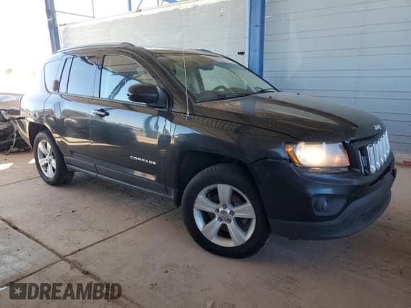 ✅ 2016 Jeep Compass Latitude • VIN: 1C4NJDEB6GD757833 • Лот: 90404845. Опубликован ранее на Copart с пробегом 109 801 миль. Бесплатный доступ к архиву аукционных продаж из США и подробный отчёт об истории автомобиля на DreamBid. Изображение 4.