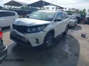 ✅ 2019 Toyota Highlander Limited • VIN: 5TDDZRFH8KS968209 • Lot: 42141556. Listed on IAAI with 77,052 mi. Free auction sales archive from the USA and detailed vehicle history report at DreamBid. Image 2.