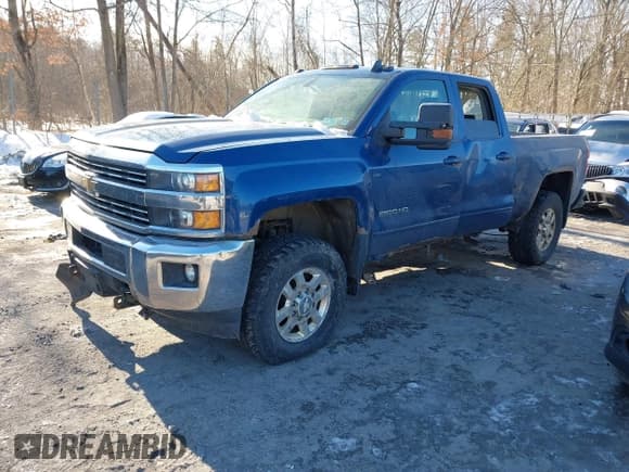 ✅ 2015 Chevrolet Silverado 2500HD LT • VIN: 1GC2KVEG8FZ549360 • Lot: 41497647. Wystawiony na IAAI z przebiegiem 142 379 mil. Bezpłatny archiwum sprzedaży aukcyjnych z USA i szczegółowy raport historii pojazdu na DreamBid. Zdjęcie 17.