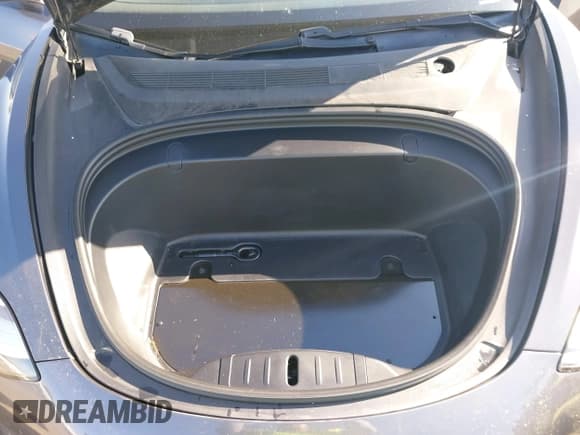 ✅ 2019 Tesla Model 3 Long Range • VIN: 5YJ3E1EB6KF195542 • Lot: 43063078. Listed on IAAI with 95,837 mi. Free auction sales archive from the USA and detailed vehicle history report at DreamBid. Image 10.