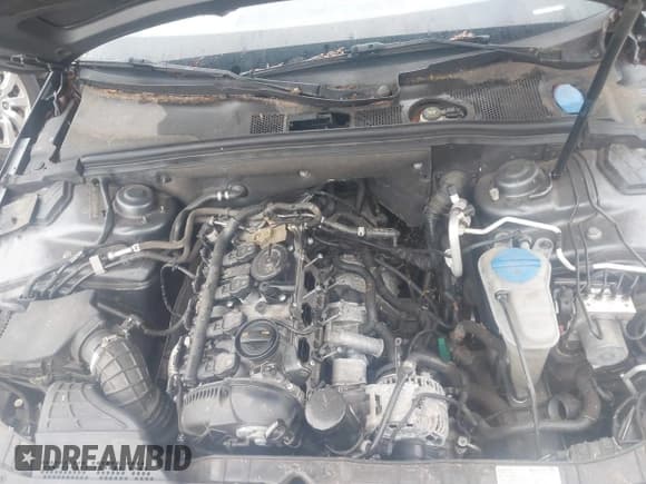 ✅ 2012 Audi A4 Premium • VIN: WAUBFAFLXCN020579 • Lot: 42897048. Wystawiony na IAAI z przebiegiem 108 732 mil. Bezpłatny archiwum sprzedaży aukcyjnych z USA i szczegółowy raport historii pojazdu na DreamBid. Zdjęcie 10.