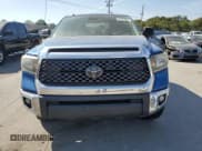 ✅ 2018 Toyota Tundra SR5 • VIN: 5TFDW5F13JX717899 • Лот: 81324005. Опубликован ранее на Copart с пробегом 102 109 миль. Бесплатный доступ к архиву аукционных продаж из США и подробный отчёт об истории автомобиля на DreamBid. Изображение 5.