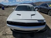 ✅ 2017 Dodge Challenger R/T • VIN: 2C3CDZBT2HH639229 • Lot: 47707184. Wystawiony na Copart z przebiegiem 107 131 mil. Bezpłatny archiwum sprzedaży aukcyjnych z USA i szczegółowy raport historii pojazdu na DreamBid. Zdjęcie 5.