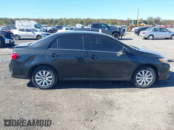 ✅ 2013 Toyota Corolla LE • VIN: 2T1BU4EE3DC064487 • Лот: 43457765. Опубликован ранее на IAAI с пробегом 174 611 миль. Бесплатный доступ к архиву аукционных продаж из США и подробный отчёт об истории автомобиля на DreamBid. Изображение 13.