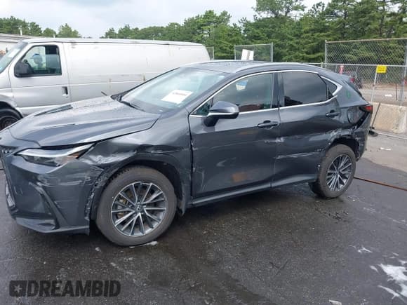 ✅ 2025 Lexus NX 350h Premium • VIN: 2T2GKCEZ6SC035728 • Лот: 42860004. Опубликован ранее на IAAI с пробегом 28 547 миль. Бесплатный доступ к архиву аукционных продаж из США и подробный отчёт об истории автомобиля на DreamBid. Изображение 6.