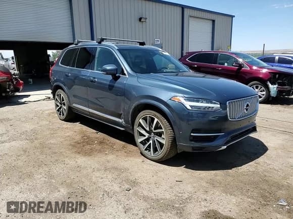 ✅ 2018 Volvo XC90 Inscription • VIN: YV4BR0PL6J1355732 • Lot: 61639905. Wystawiony na Copart z przebiegiem 152 341 mil. Bezpłatny archiwum sprzedaży aukcyjnych z USA i szczegółowy raport historii pojazdu na DreamBid. Zdjęcie 13.