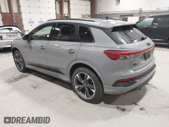 ✅ 2024 Audi Q4 e-tron Premium Plus • VIN: WA1L2BFZ6RP015108 • Лот: 43520477. Опубликован ранее на IAAI с пробегом 21 013 миль. Бесплатный доступ к архиву аукционных продаж из США и подробный отчёт об истории автомобиля на DreamBid. Изображение 3.