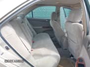 ✅ 2004 Toyota Camry LE • VIN: 4T1BE32K84U916090 • Lot: 42676608. Wystawiony na IAAI z przebiegiem 110 150 mil. Bezpłatny archiwum sprzedaży aukcyjnych z USA i szczegółowy raport historii pojazdu na DreamBid. Zdjęcie 8.