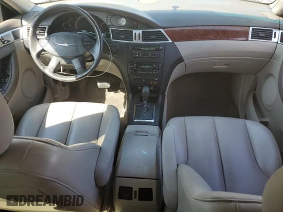 ✅ 2006 Chrysler Pacifica Touring • VIN: 2A4GM68446R826372 • Lot: 71285895. Wystawiony na Copart z przebiegiem 128 137 mil. Bezpłatny archiwum sprzedaży aukcyjnych z USA i szczegółowy raport historii pojazdu na DreamBid. Zdjęcie 8.