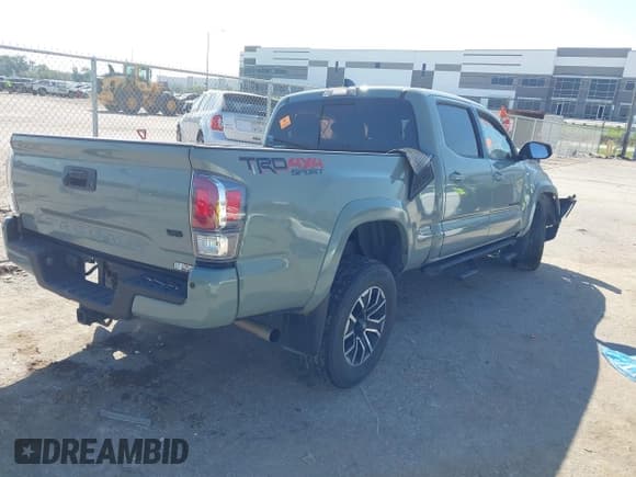 ✅ 2023 Toyota Tacoma TRD Off Road • VIN: 3TMDZ5BN6PM151736 • Lot: 43328465. Wystawiony na IAAI z przebiegiem Nie podano. Bezpłatny archiwum sprzedaży aukcyjnych z USA i szczegółowy raport historii pojazdu na DreamBid. Zdjęcie 4.