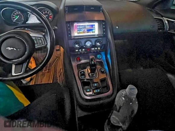 ✅ 2018 Jaguar F-Type 340HP • VIN: SAJDD1EV7JCK51373 • Lot: 96762725. Wystawiony na Copart z przebiegiem 60 484 mil. Bezpłatny archiwum sprzedaży aukcyjnych z USA i szczegółowy raport historii pojazdu na DreamBid. Zdjęcie 9.