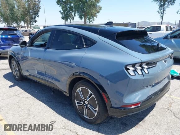 ✅ 2023 Ford Mustang Mach-E Premium • VIN: 3FMTK3R47PMA60861 • Lot: 42311615. Listed on IAAI with 27,469 mi. Free auction sales archive from the USA and detailed vehicle history report at DreamBid. Image 3.