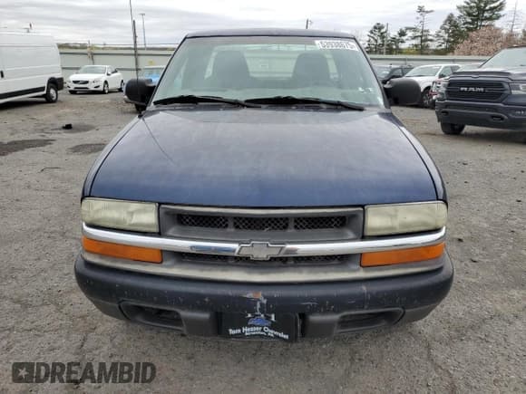 ✅ 2003 Chevrolet S-10 LS • VIN: 1GCDT19X638281001 • Лот: 53938675. Опубликован ранее на Copart с пробегом 83 457 миль. Бесплатный доступ к архиву аукционных продаж из США и подробный отчёт об истории автомобиля на DreamBid. Изображение 5.