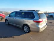 ✅ 2016 Toyota Sienna XLE • VIN: 5TDYK3DC8GS713481 • Lot: 41239824. Listed on IAAI with 176,935 mi. Free auction sales archive from the USA and detailed vehicle history report at DreamBid. Image 3.