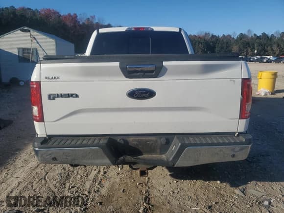 ✅ 2015 Ford F-150 XLT • VIN: 1FTEW1CP4FKF12179 • Lot: 93344595. Listed on Copart with 135,711 mi. Free auction sales archive from the USA and detailed vehicle history report at DreamBid. Image 6.