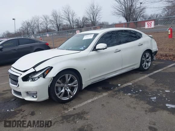 ✅ 2019 Infiniti Q70 Luxe • VIN: JN1BY1PP2KM685045 • Лот: 41477367. Опубликован ранее на IAAI с пробегом 54 094 миль. Бесплатный доступ к архиву аукционных продаж из США и подробный отчёт об истории автомобиля на DreamBid. Изображение 17.