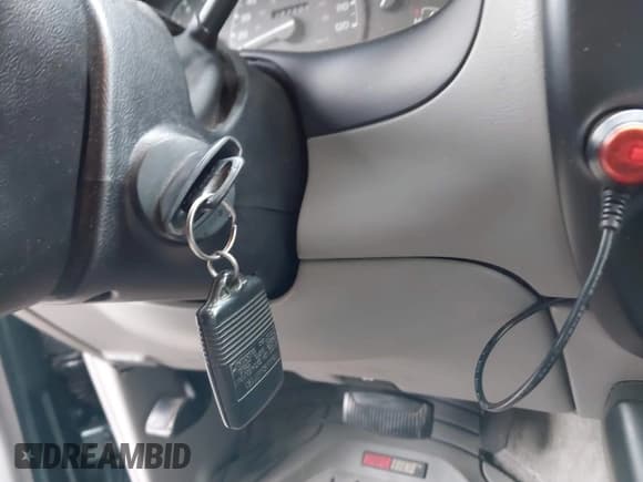 ✅ 1996 Ford Explorer Eddie Bauer • VIN: 1FMCU22X0TUD88234 • Lot: 43854865. Listed on IAAI with 247,205 mi. Free auction sales archive from the USA and detailed vehicle history report at DreamBid. Image 11.