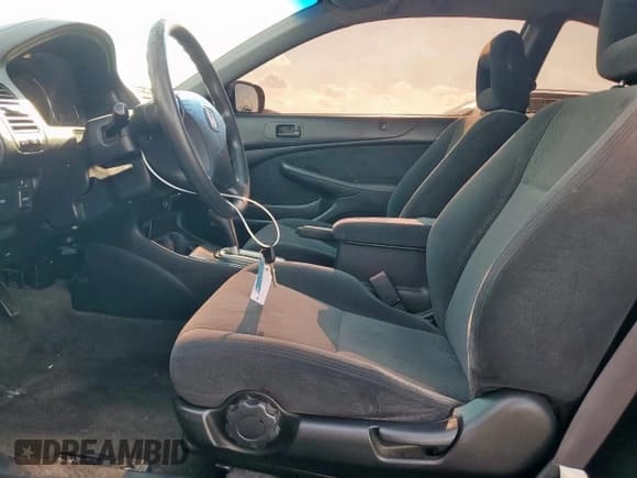 ✅ 2004 Honda Civic LX • VIN: 1HGEM22504L054712 • Лот: 68663015. Опубликован ранее на Copart с пробегом 134 843 миль. Бесплатный доступ к архиву аукционных продаж из США и подробный отчёт об истории автомобиля на DreamBid. Изображение 7.